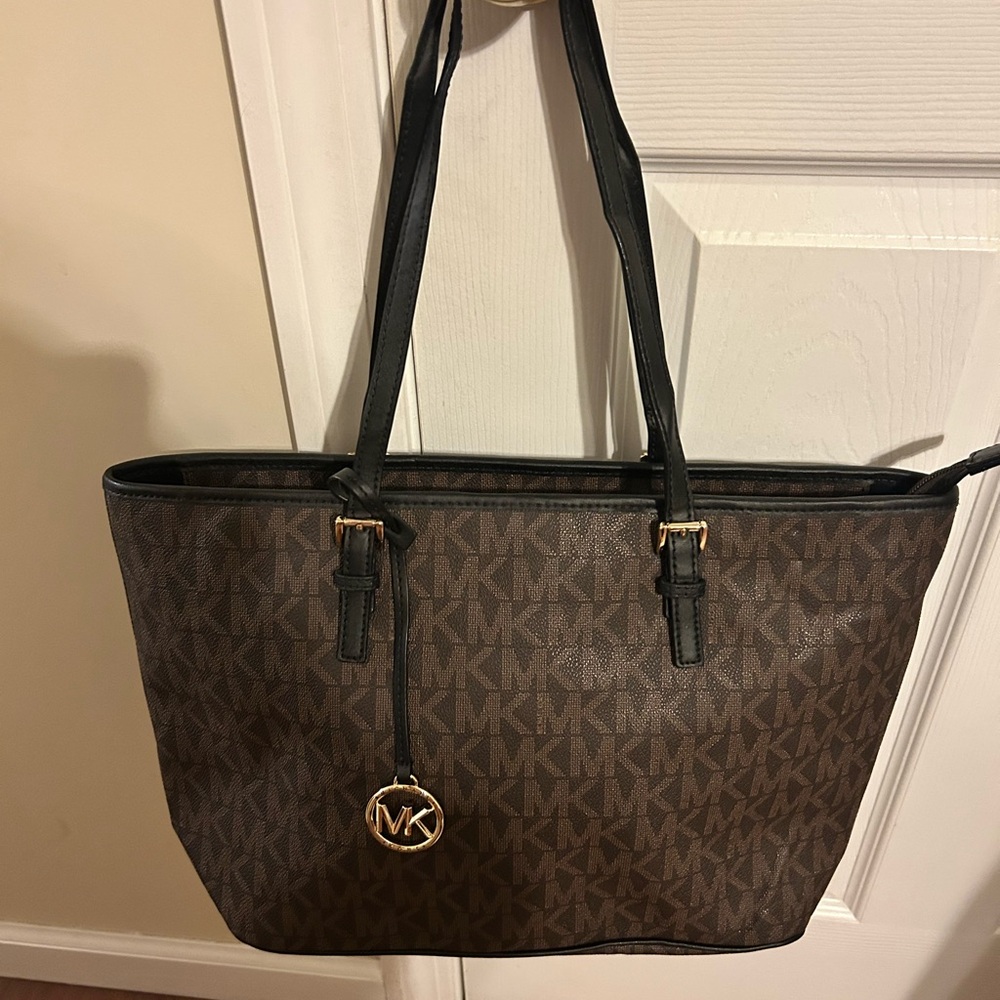 Authentic Leather Michael Kors Jet Set Tote Travel Bag